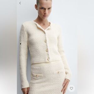 MANGO knitted cardigan with jewel button